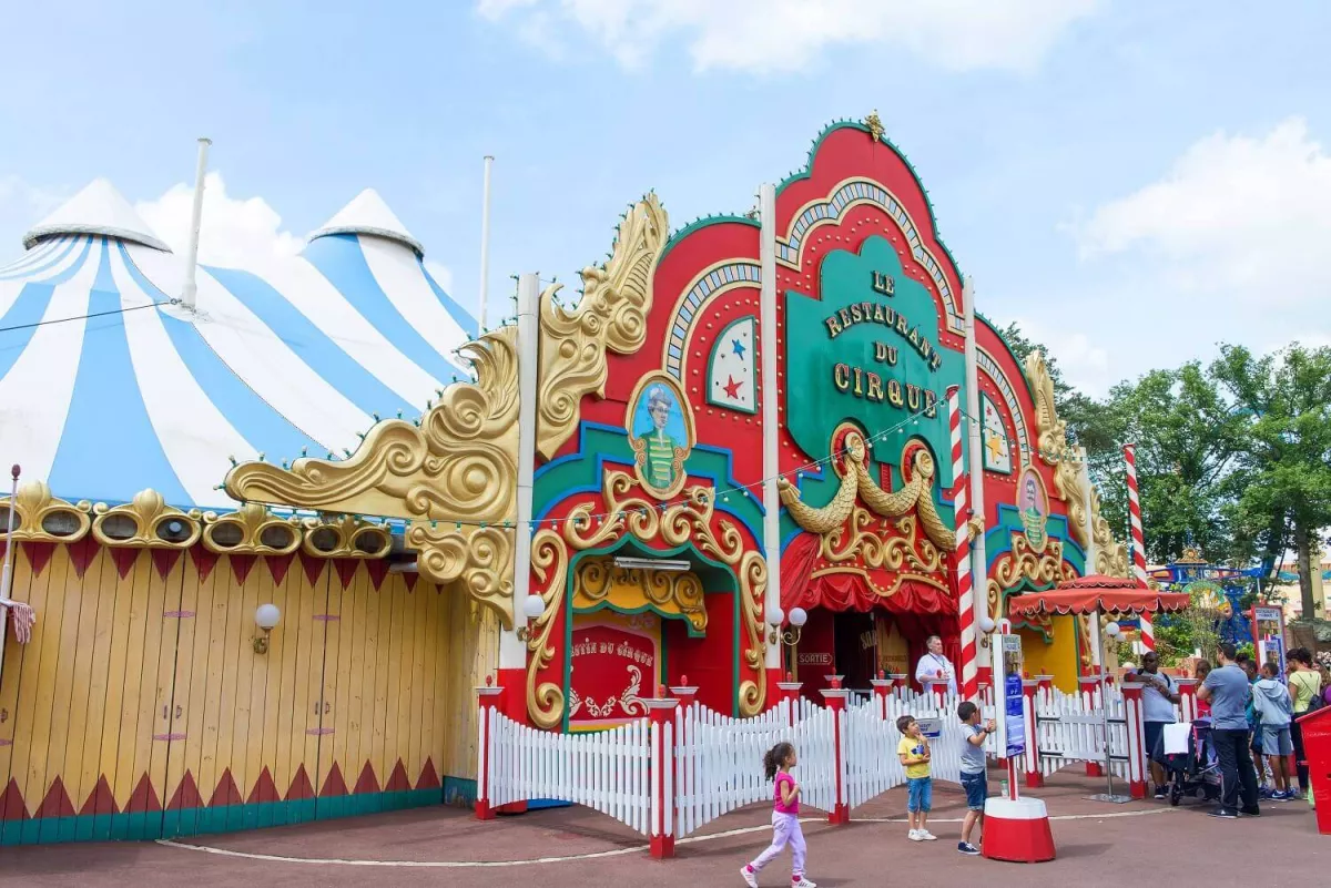 Le Cirque